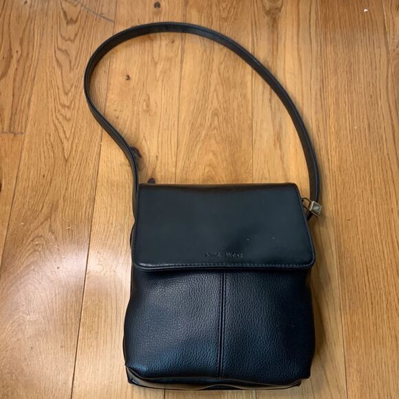 90's Y2K Leather square Nine West Flip top Black purse w short strap - Picture 1 of 15